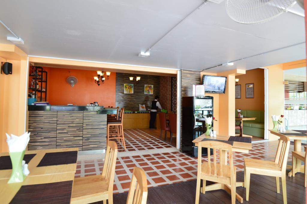 Grand Nai Harn Suites Rawai Esterno foto