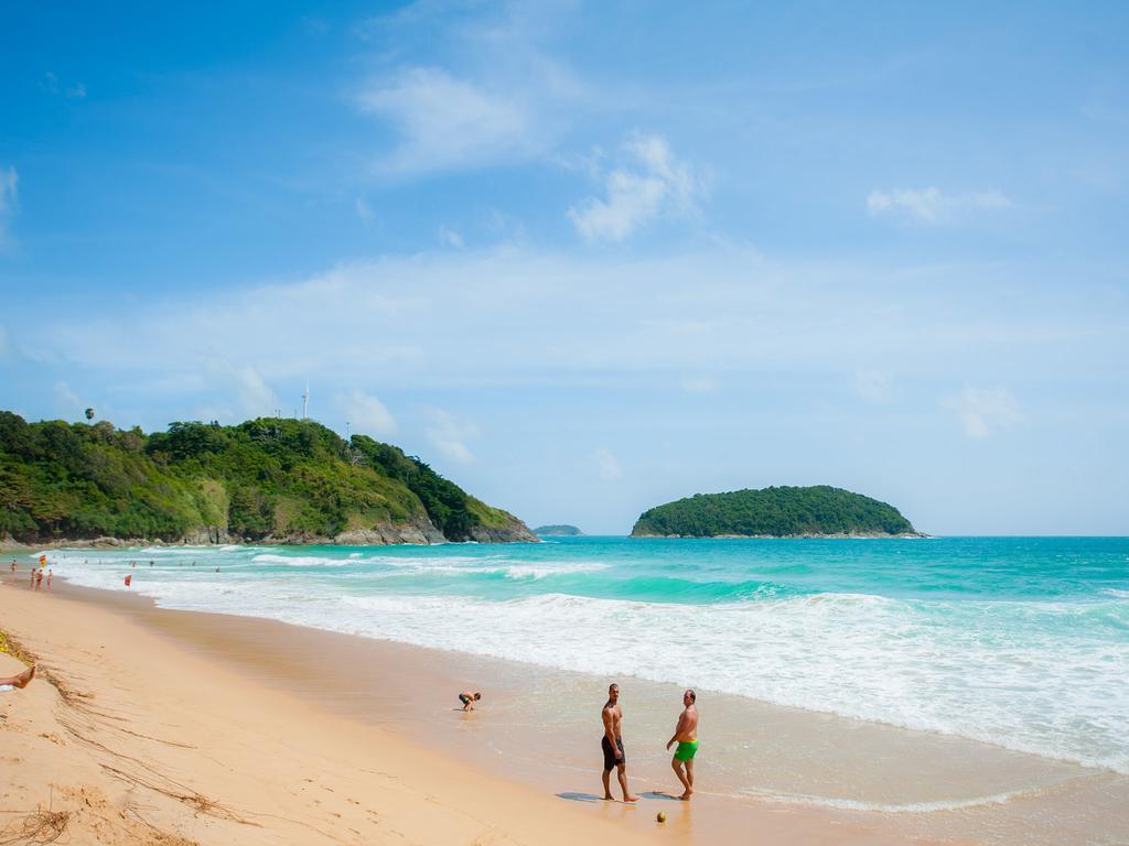 Grand Nai Harn Suites Rawai Esterno foto