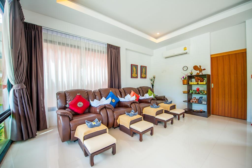 Grand Nai Harn Suites Rawai Esterno foto